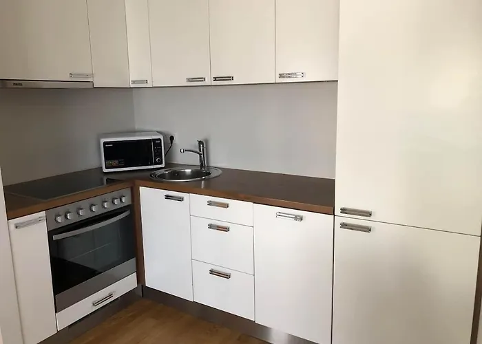 Modern One Bedroom Flat With Sunset Views, Self Check-in Apartment *